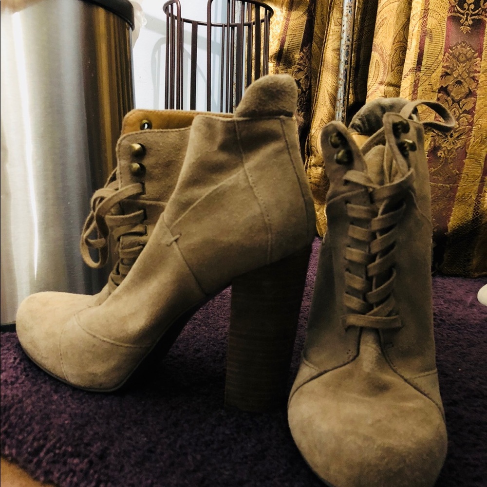 Booties - Picture 3 of 4